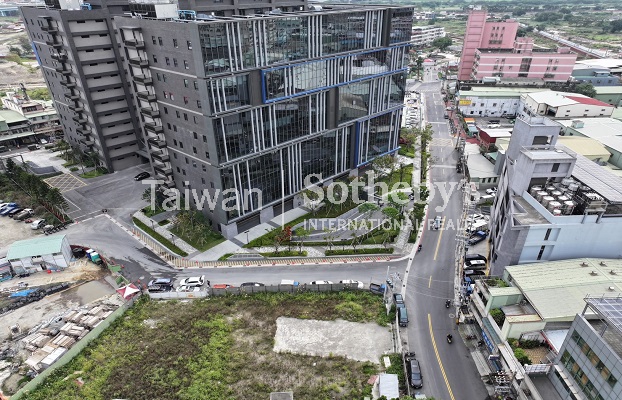 新莊costco旁漂亮乙工角地現場實景